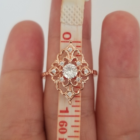2X HOST PICK!!! 🌻18k Antique Style Ring - Picture 7 of 8